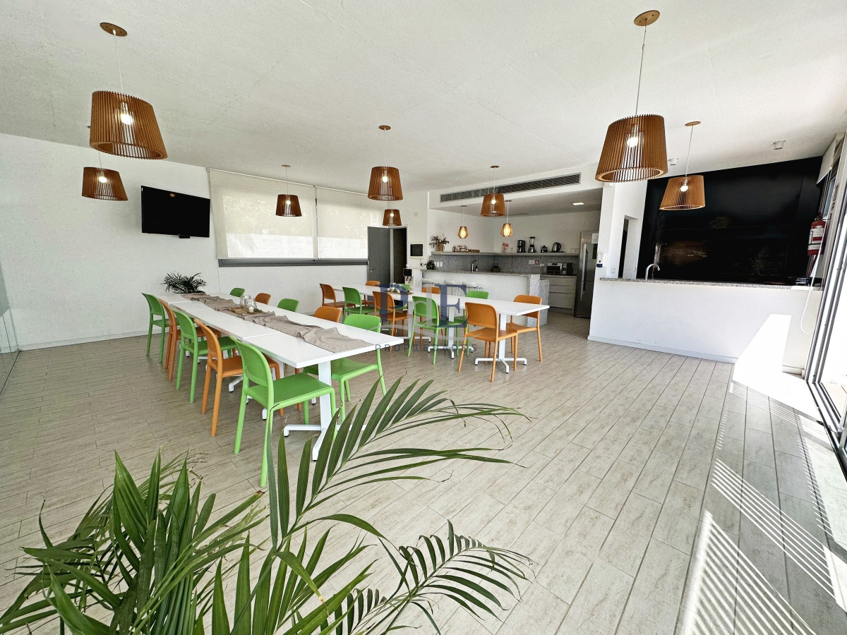 Piso alto esquinero en Alexander Boulevard - Imagen 35