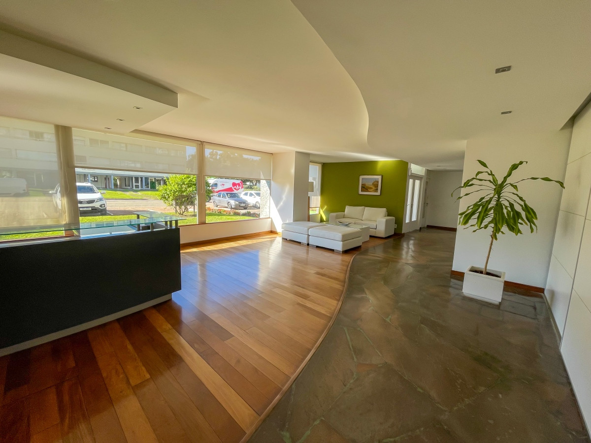 Apartamento ID.21098595 - OPORTUNIDAD CON VISTA AL MAR! 