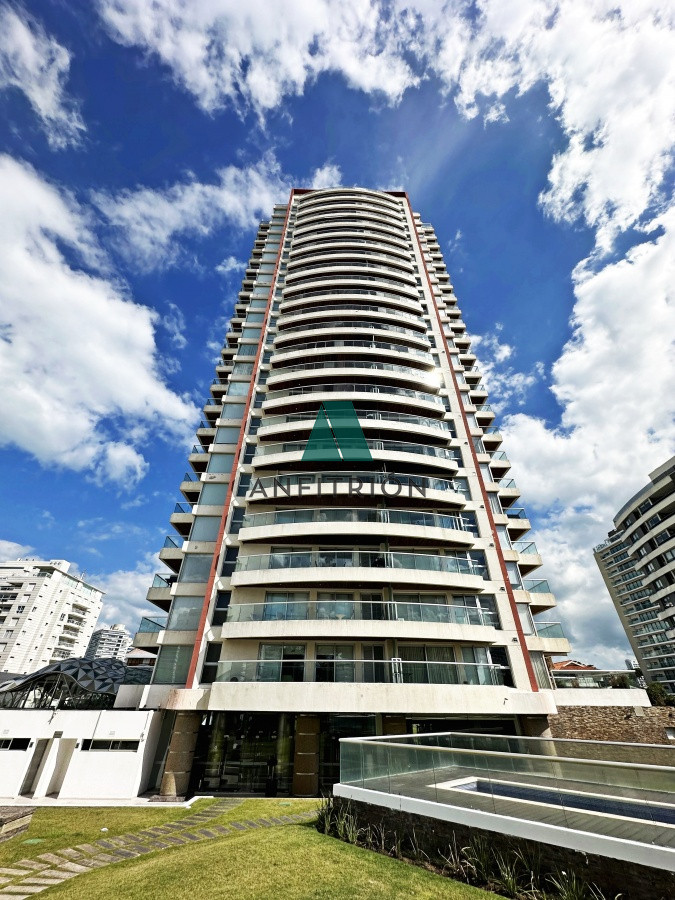 Apartamento ID.685 - Hermoso Apartamento en venta a pasos del mar.