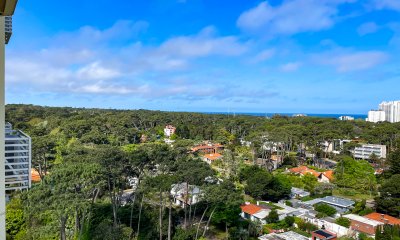 Hermoso apartamento en piso alto en la zona de Punta Shopping, cerca de todo!