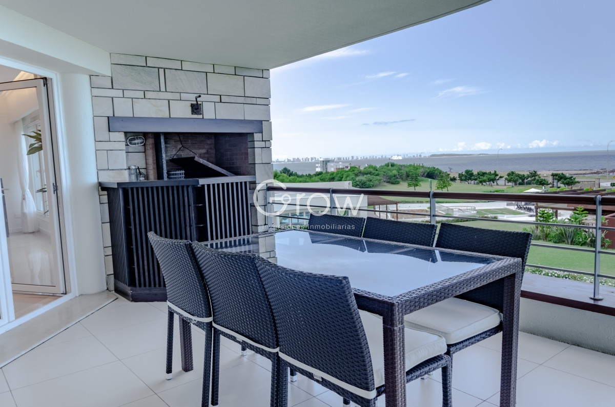 Apartamento con vista al mar en Veramansa 