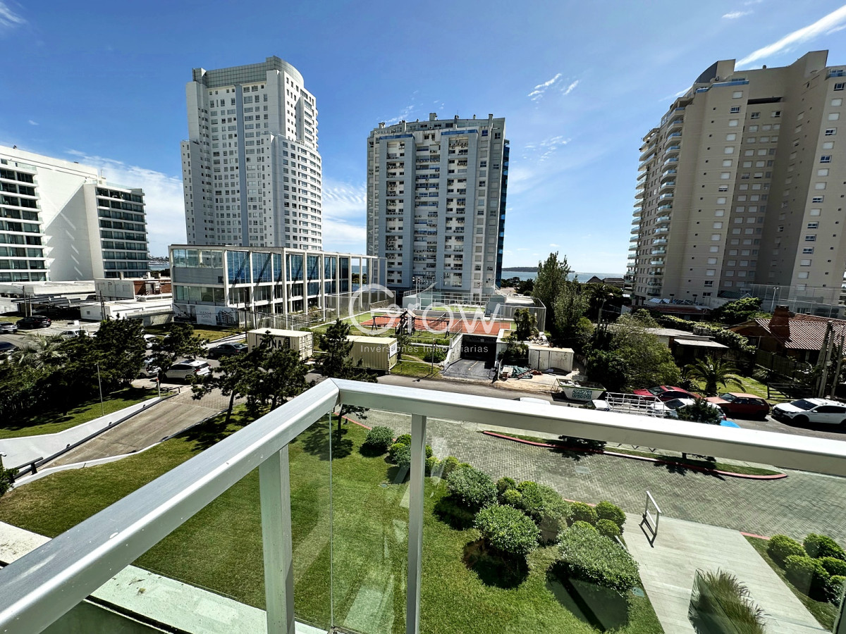 Apartamento ID.3271 - Gala Tower. Pda 4, exclusivo departamento a solo pasos del Mar en Playa Mansa.