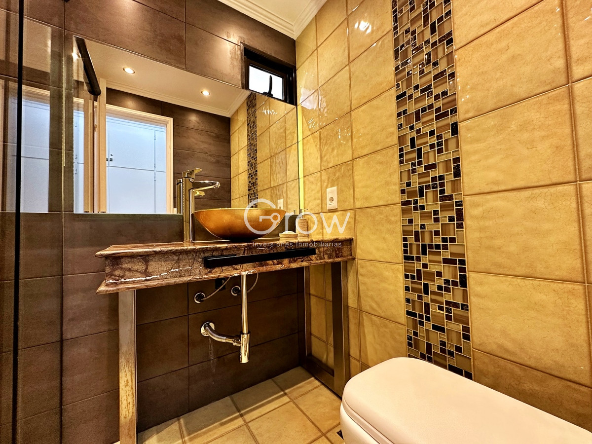 Apartamento ID.718 - Piso alto con hermosa vista a playa Mansa! 