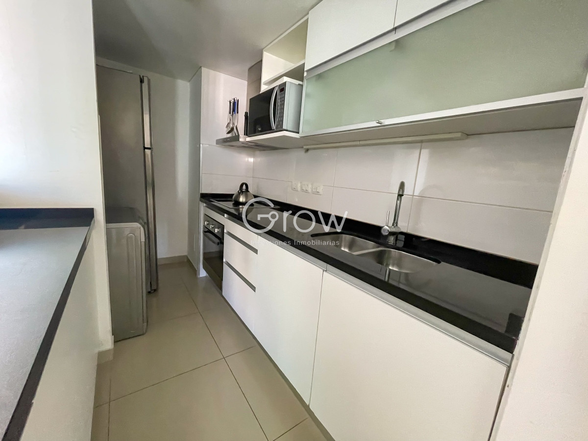 Apartamento ID.1438 - Piso alto con hermosa vista a Playa Brava!