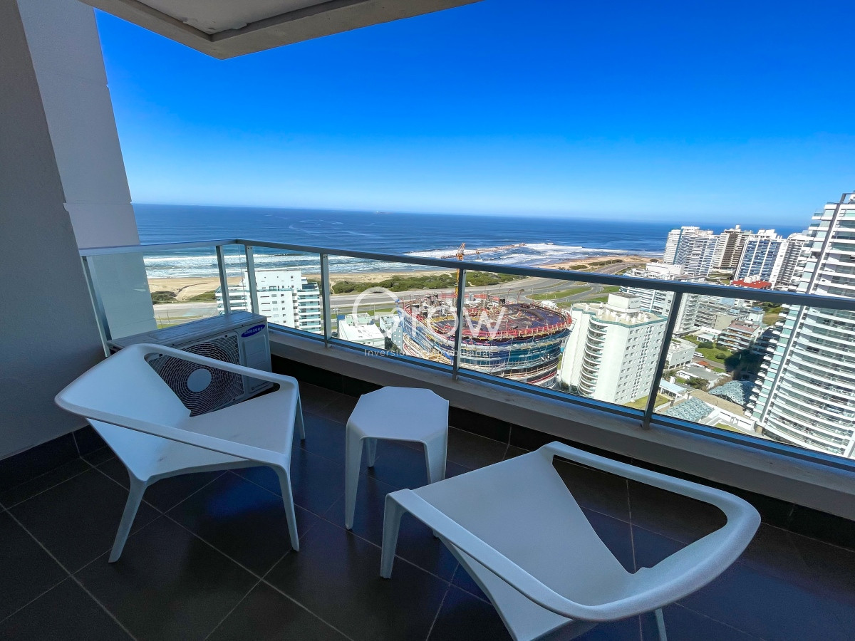 Apartamento ID.1438 - Piso alto con hermosa vista a Playa Brava!