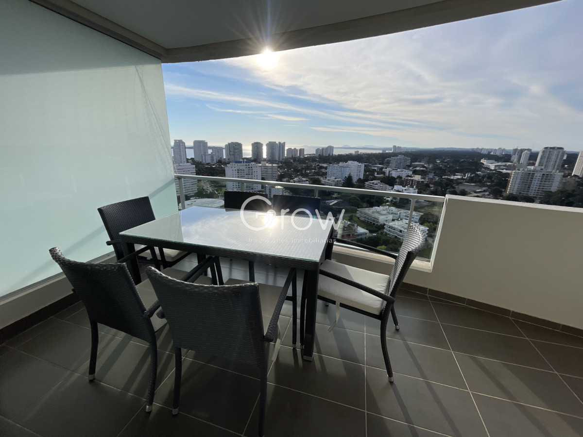 Apartamento ID.3186 - Piso alto con vistas panoramicas a la ciudad, el mar y el atardecer!
