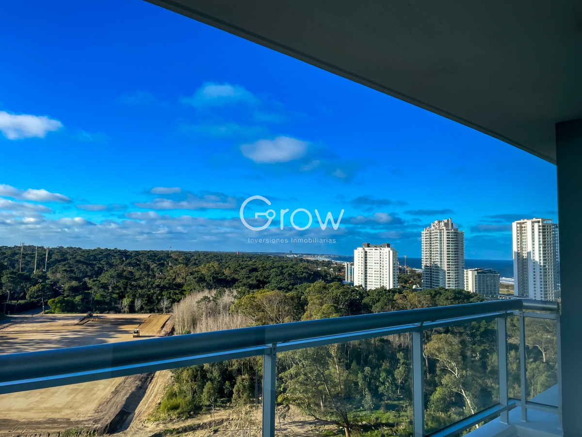 Apartamento ID.1833 - Piso alto en exclusiva Torre de Punta del Este.
