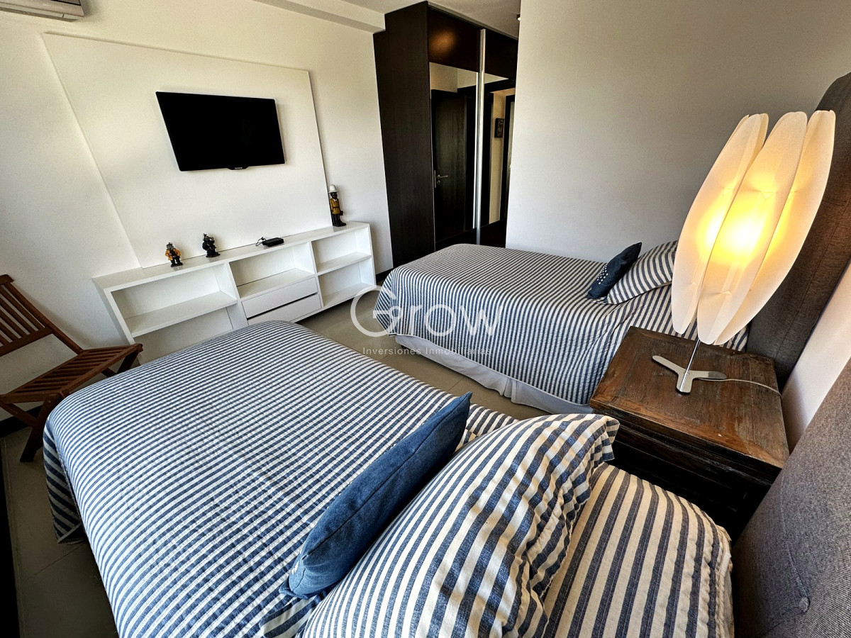 Apartamento ID.3271 - Gala Tower. Pda 4, exclusivo departamento a solo pasos del Mar en Playa Mansa.