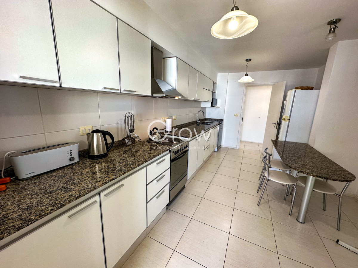 Apartamento ID.3114 - Amplitud y vistas al mar, lo que buscas en un departamento para dis