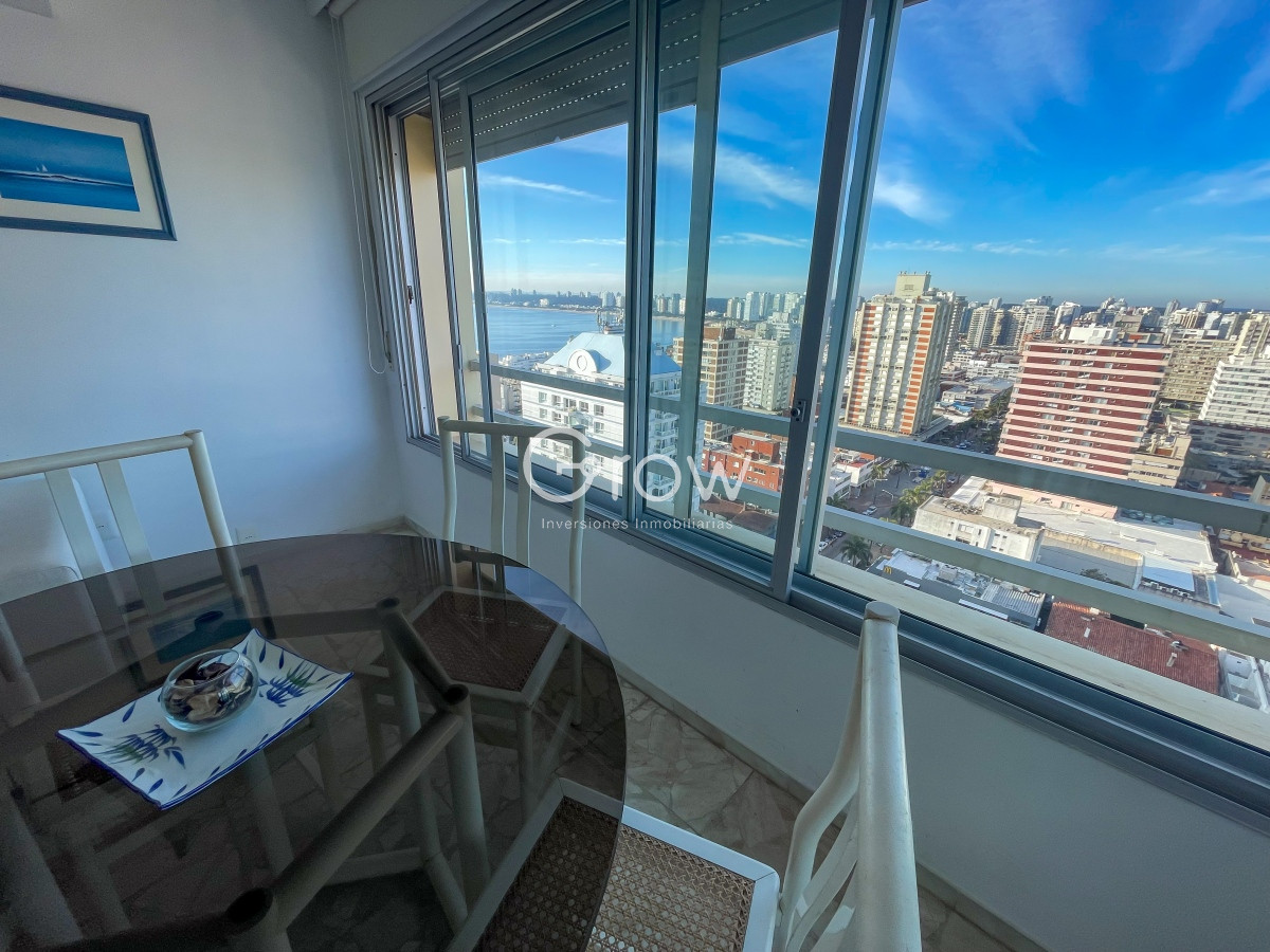Apartamento ID.2042 - Piso alto en Península con vista a Playa Brava y Mansa!