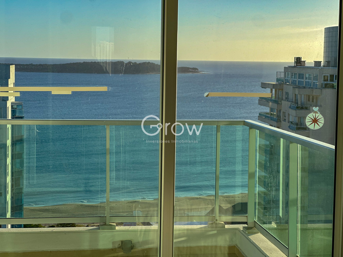 Apartamento ID.2828 - Exclusivo piso alto en Playa Mansa!