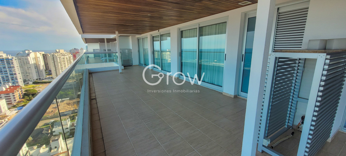 Apartamento ID.2651 - Piso alto frente al mar!