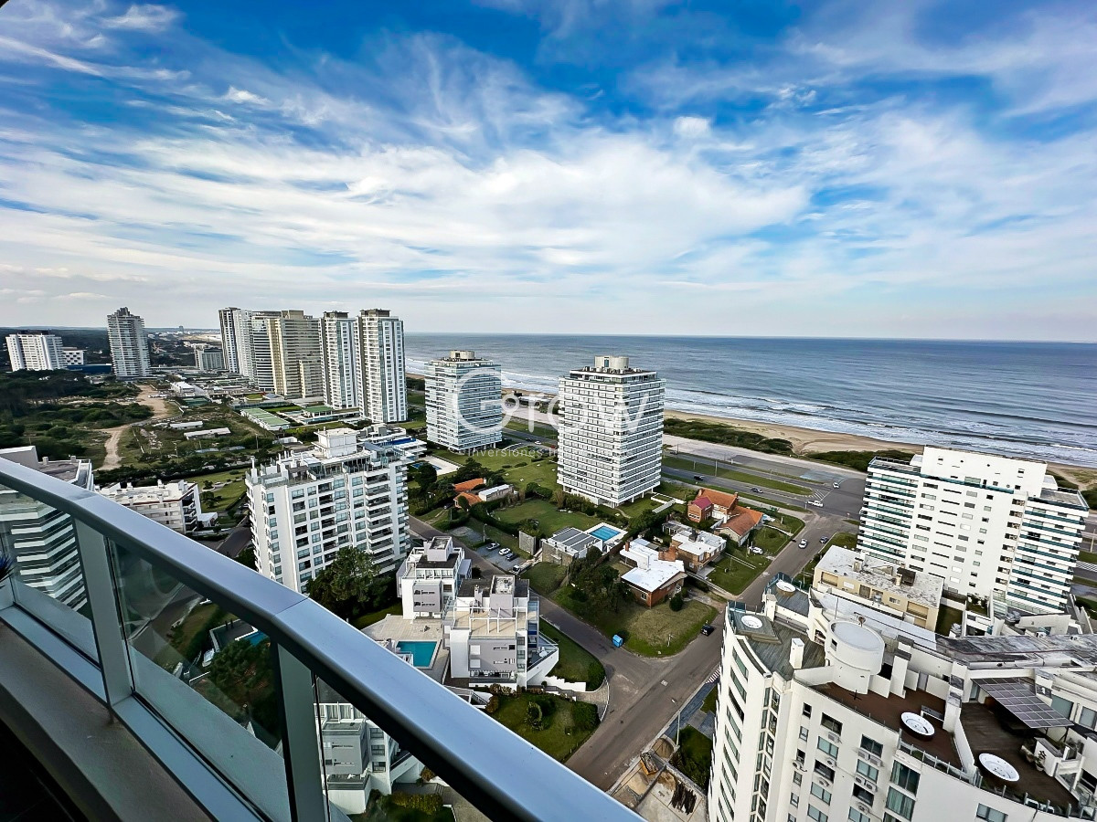 Apartamento ID.1218 - Wind Tower. Apartamento a pasos de Playa Brava