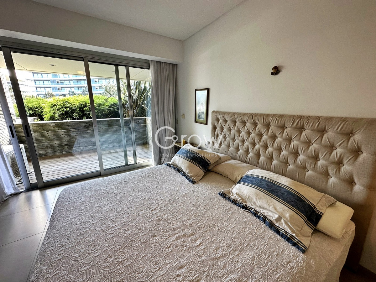 Apartamento ID.859 - Categoría en primera linea de Playa Brava