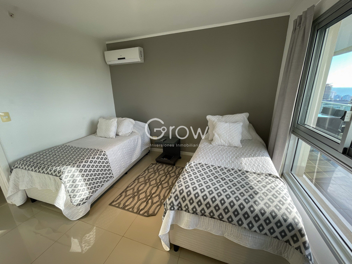 Apartamento ID.3186 - Piso alto con vistas panoramicas a la ciudad, el mar y el atardecer!