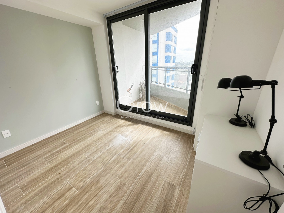 Apartamento ID.1133 - Piso alto a pasos del mar, servicios y expensas muy bajas