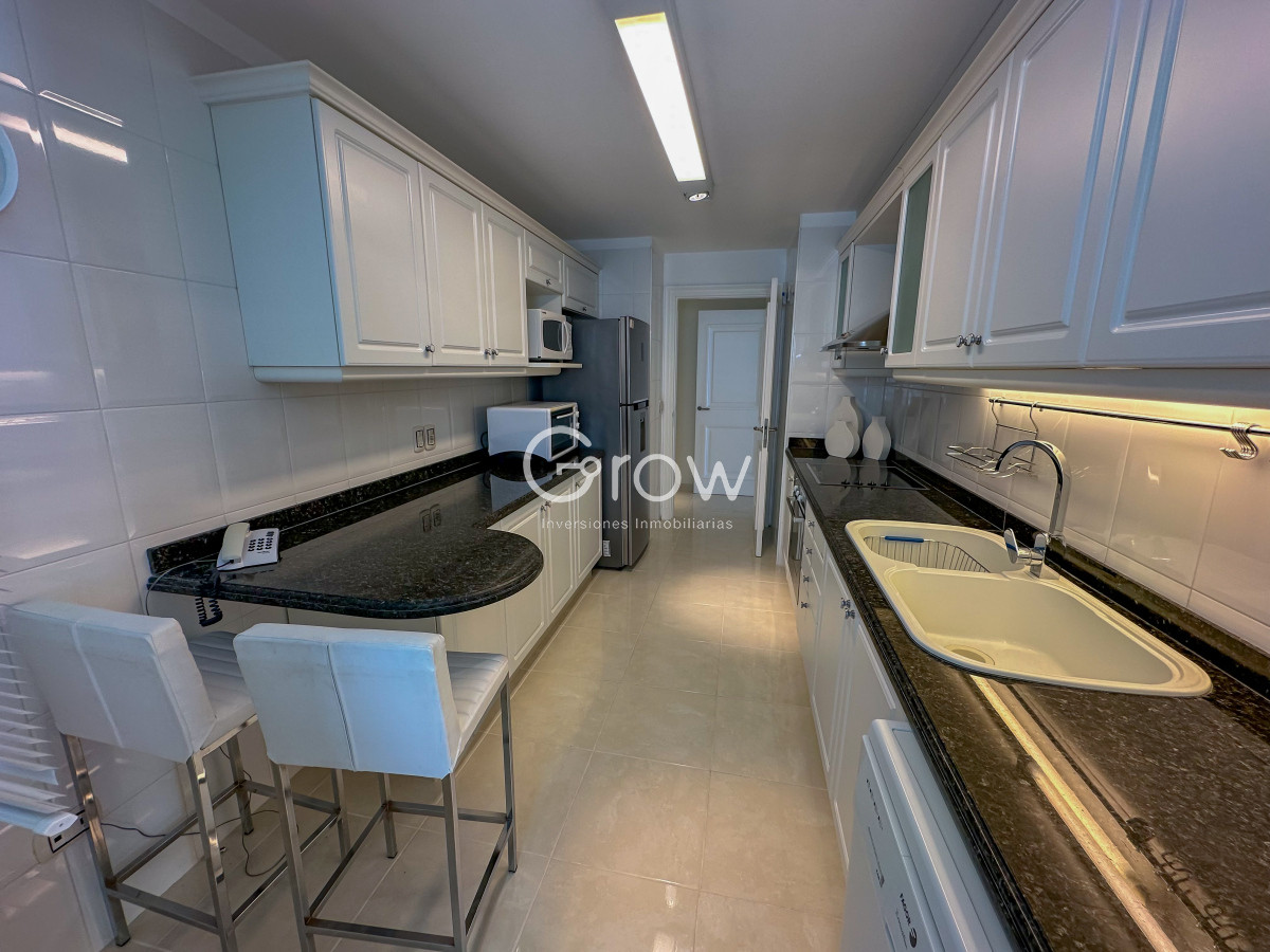 Apartamento ID.3017 - Exclusivo departamento en Torre de categoría en Playa Mansa!