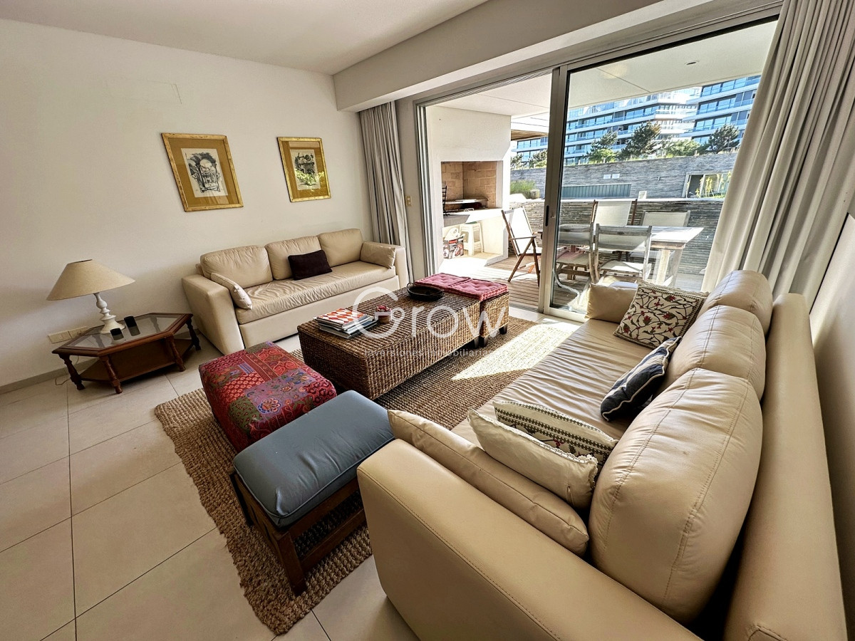 Apartamento ID.859 - Categoría en primera linea de Playa Brava