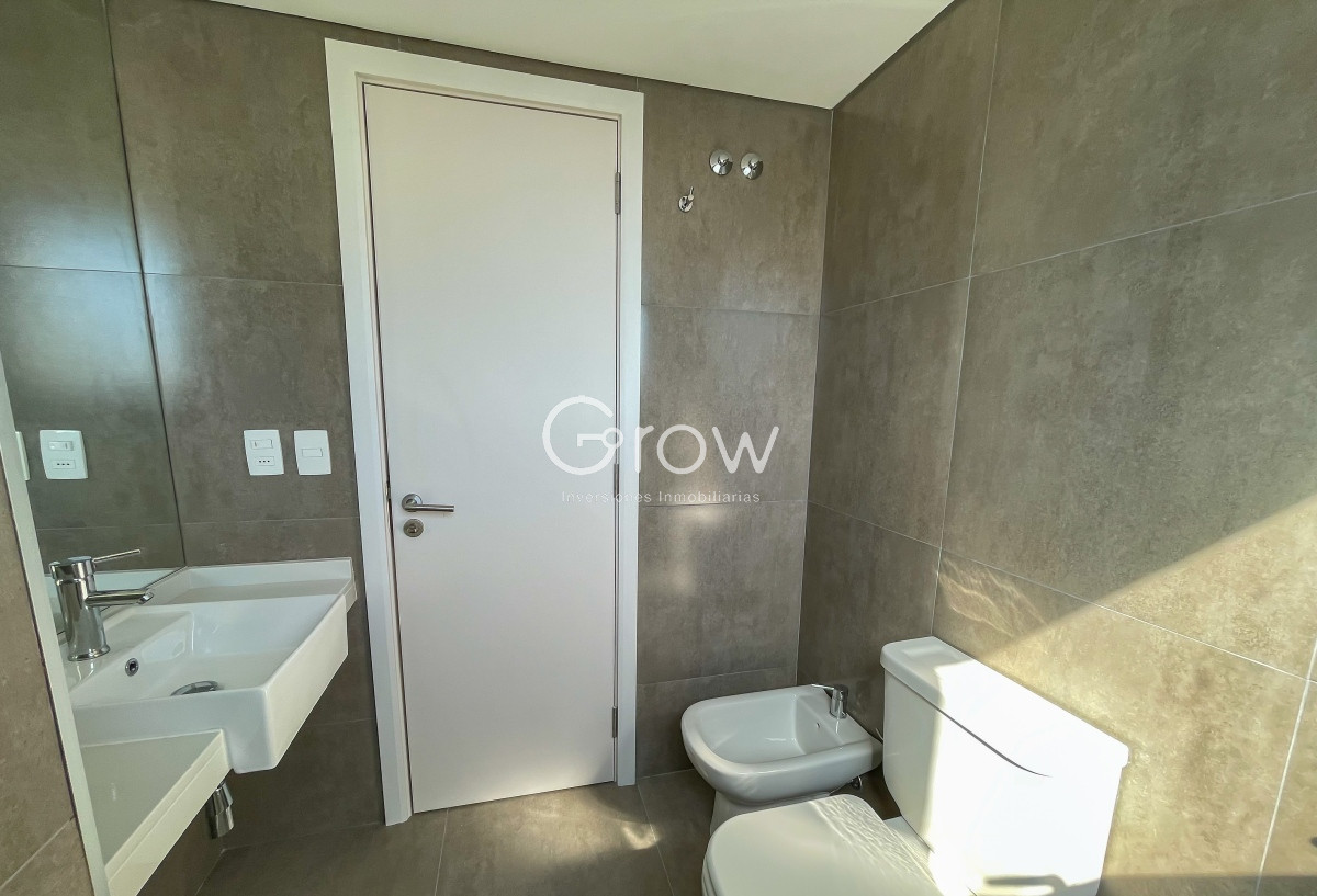 Apartamento ID.1735 - Apartamento a estrenar en piso alto, Playa Brava!