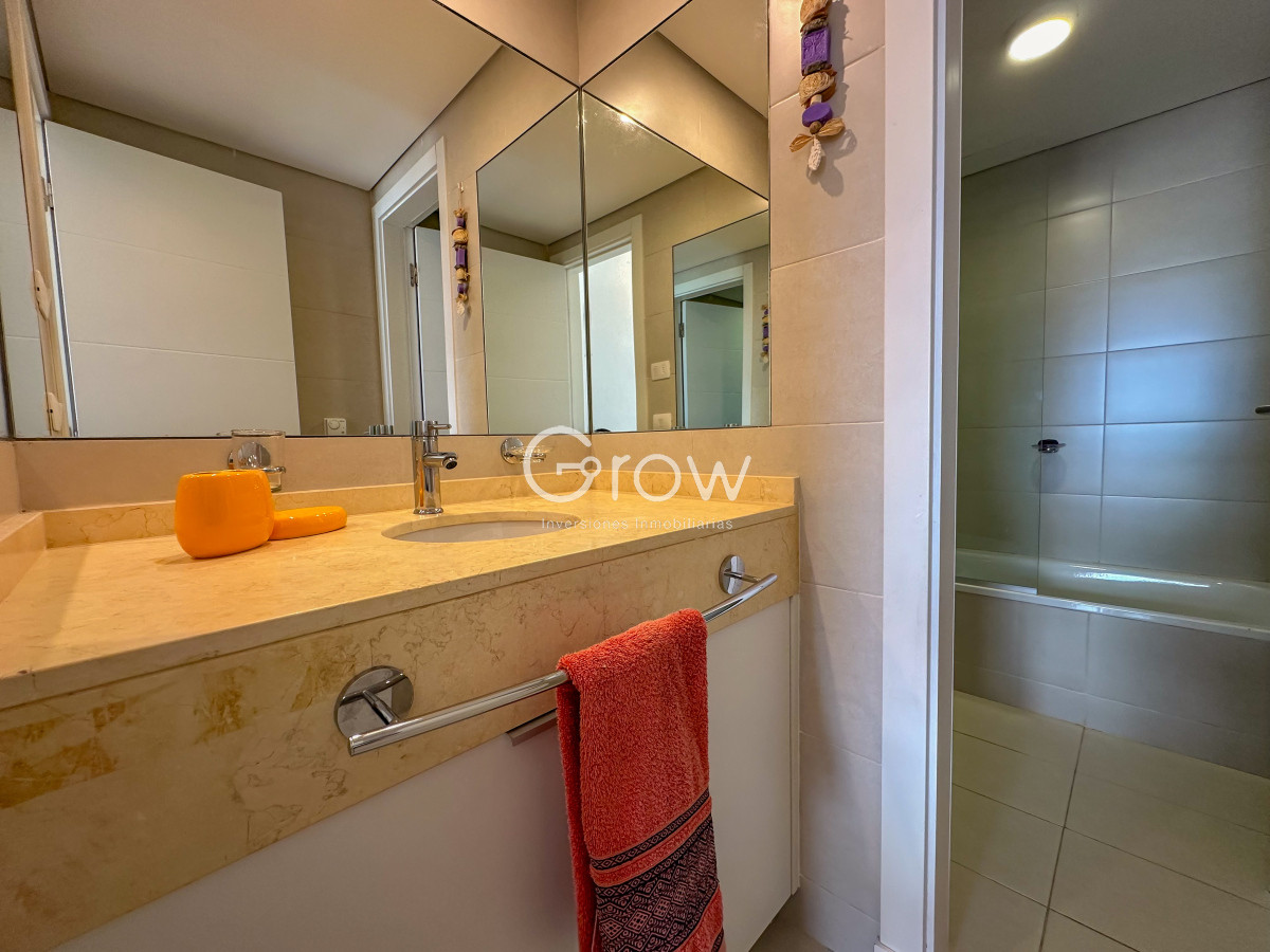 Apartamento ID.2194 - Wind Tower Punta del Este - Exclusivo apartamento en piso alto en venta