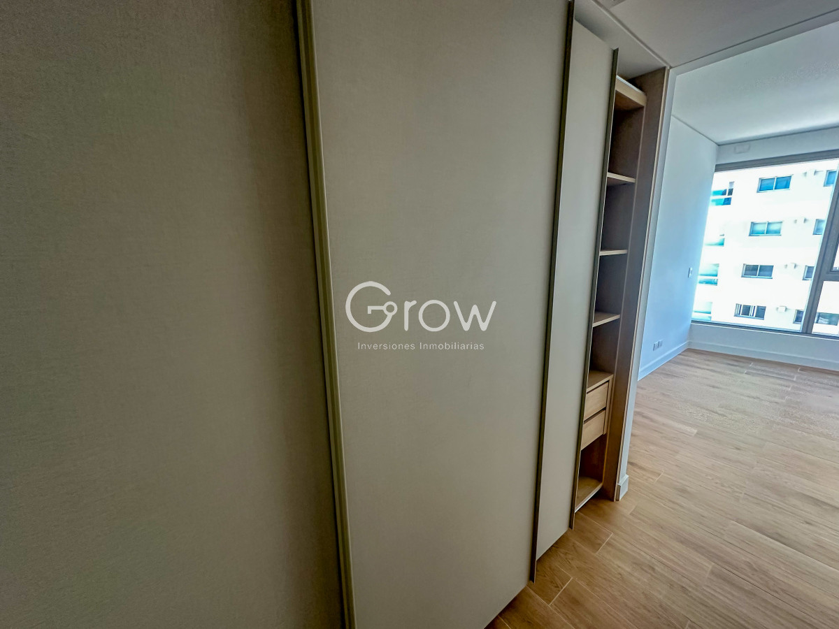 Apartamento ID.2348 - Apartamento en exclusiva Torre de Punta del Este!