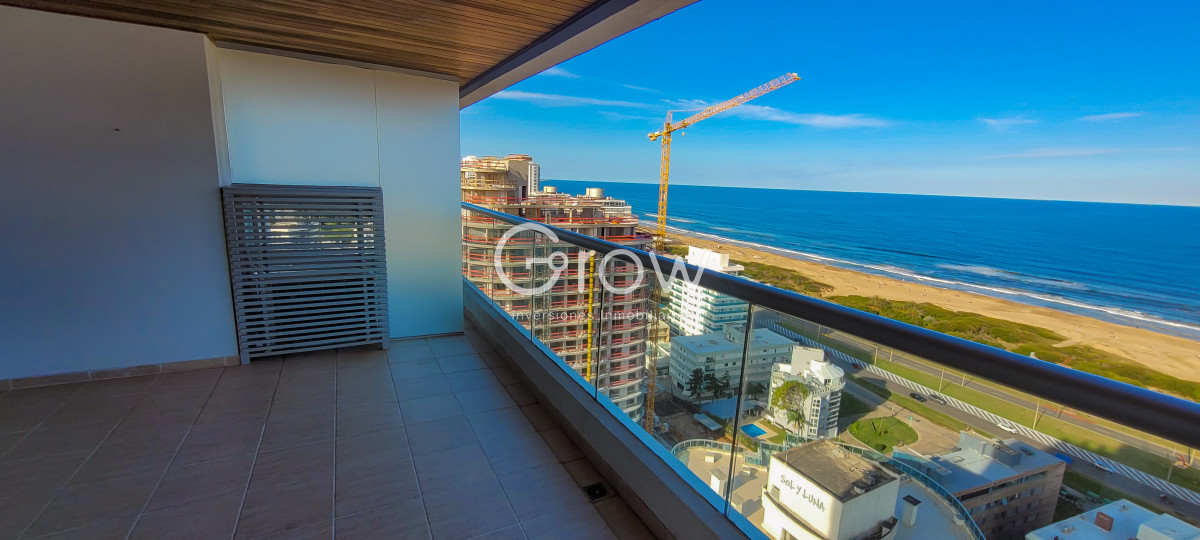 Apartamento ID.2651 - Piso alto frente al mar!