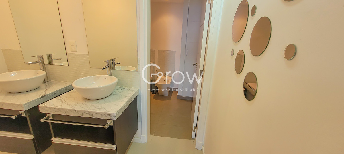Apartamento ID.2651 - Piso alto frente al mar!