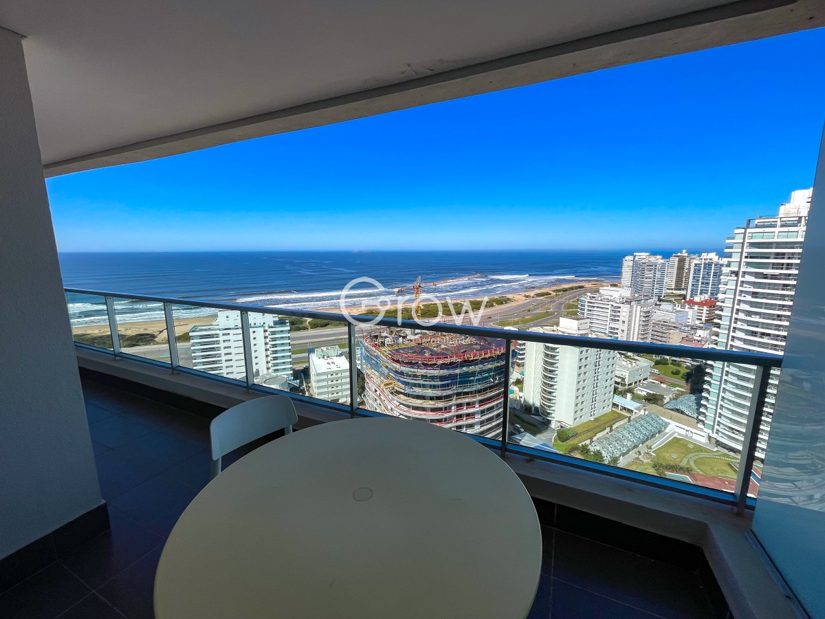 Apartamento ID.1438 - Piso alto con hermosa vista a Playa Brava!