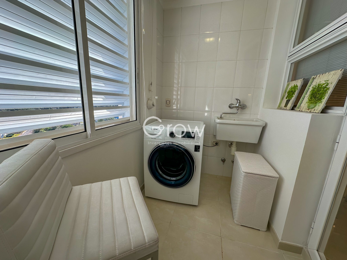 Apartamento ID.3017 - Exclusivo departamento en Torre de categoría en Playa Mansa!