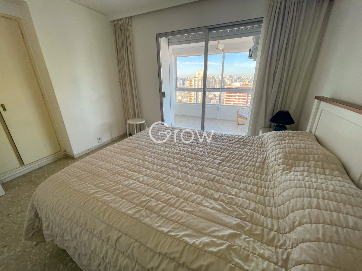 Apartamento ID.2042 - Piso alto en Península con vista a Playa Brava y Mansa!