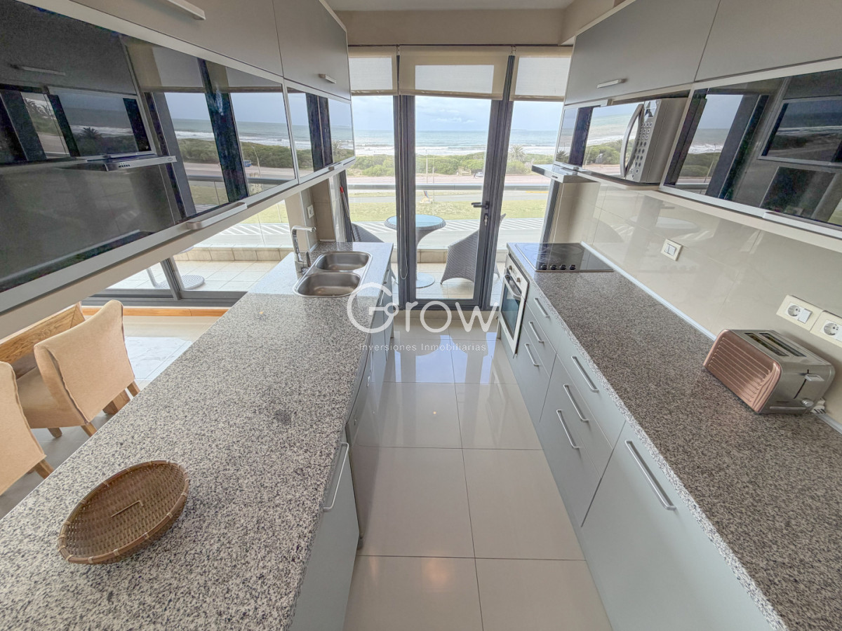 Apartamento ID.3570 - Exclusivo Penthouse en primera línea de Playa Brava