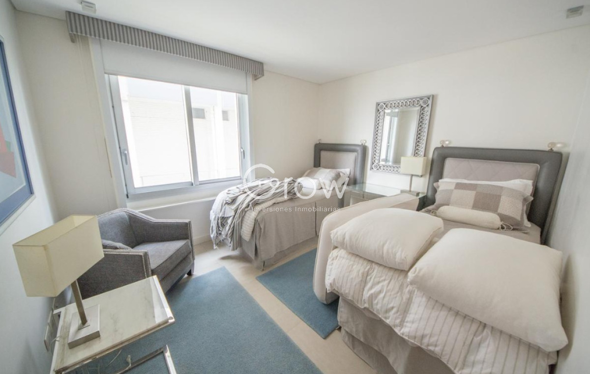 Apartamento ID.2119 - Espectacular Departamento en el Puerto de Punta del Este