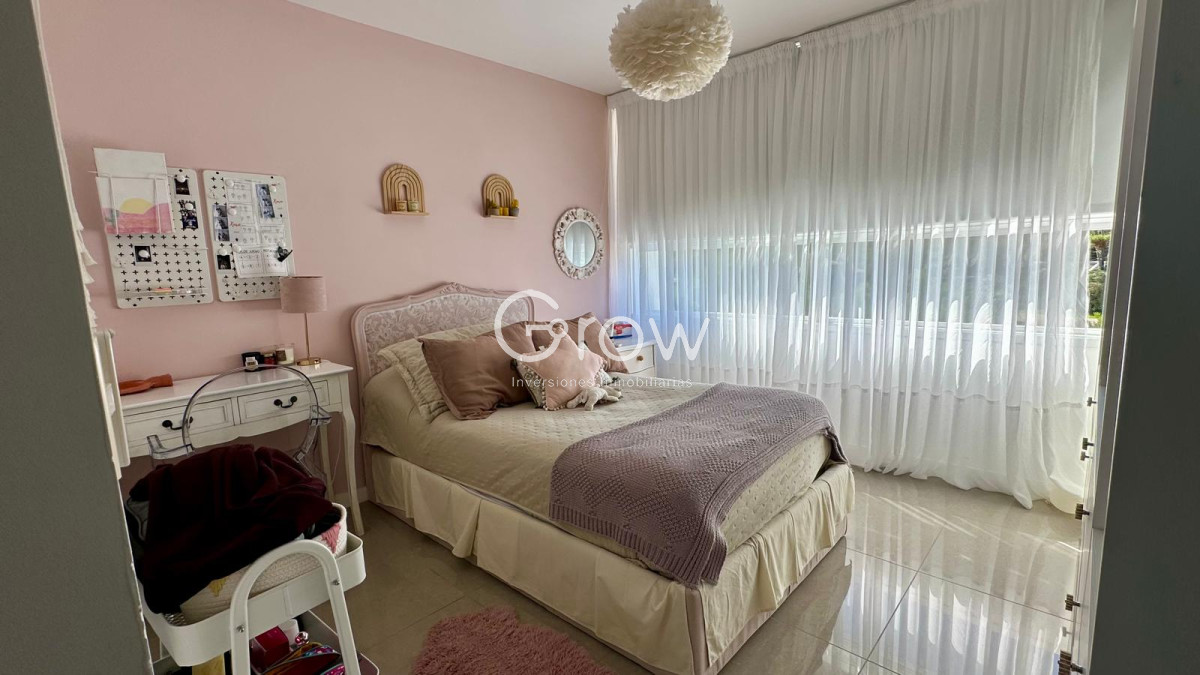 Apartamento ID.2544 -  One, Punta del Este! Exclusivo apartamento a pasos del mar.