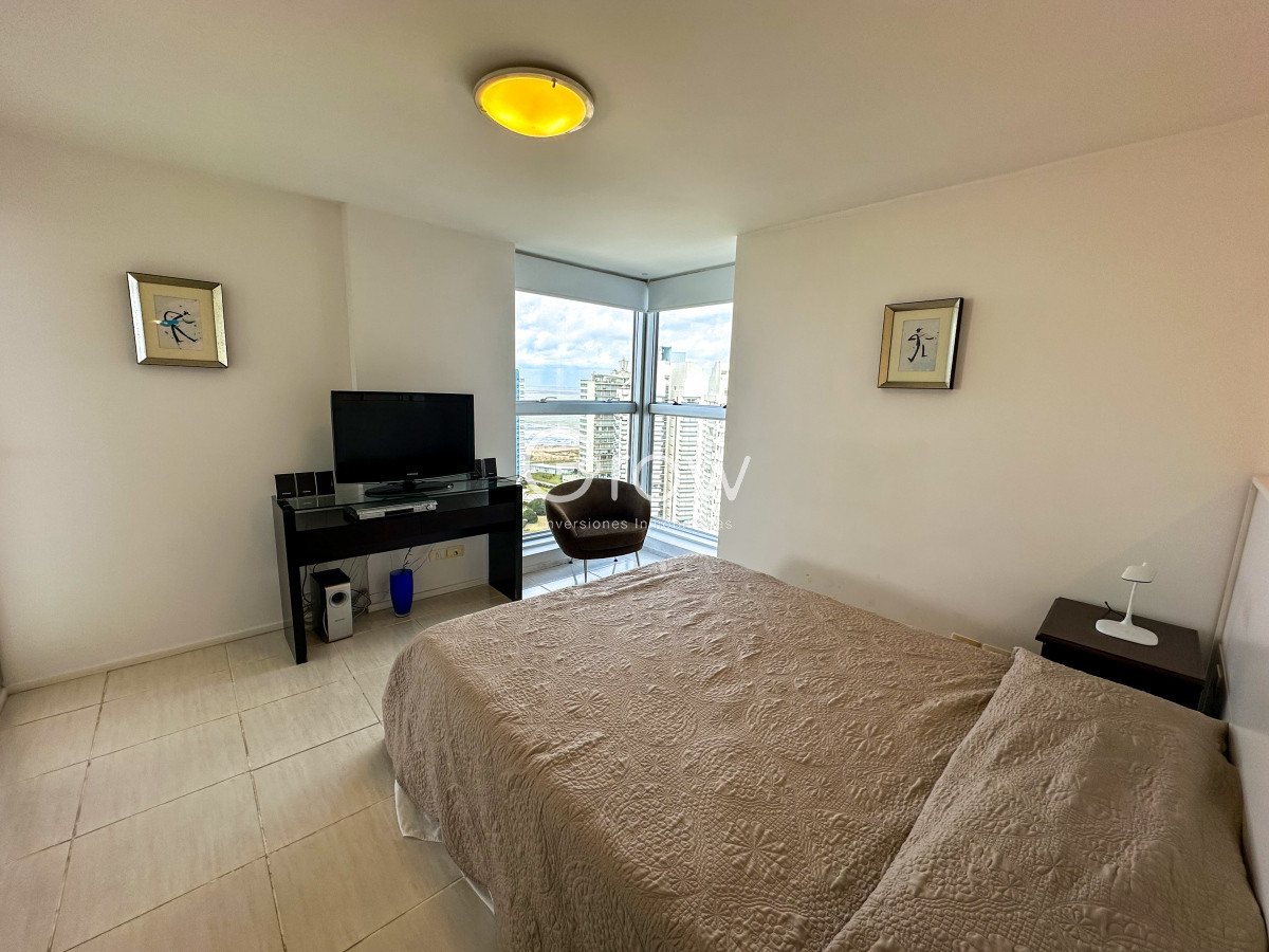 Apartamento ID.3114 - Amplitud y vistas al mar, lo que buscas en un departamento para dis