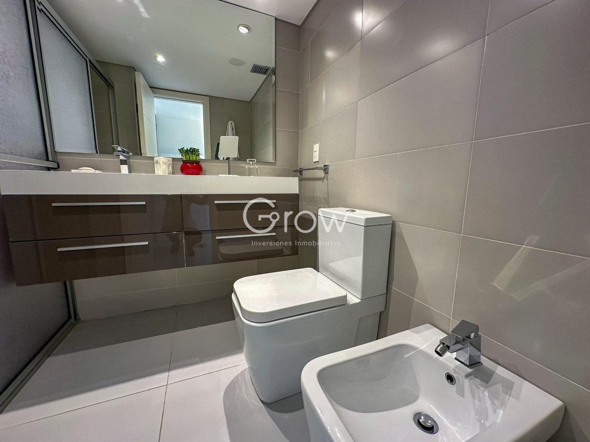 Apartamento ID.1795 - Exclusivo departamento en primera línea de Playa Mansa