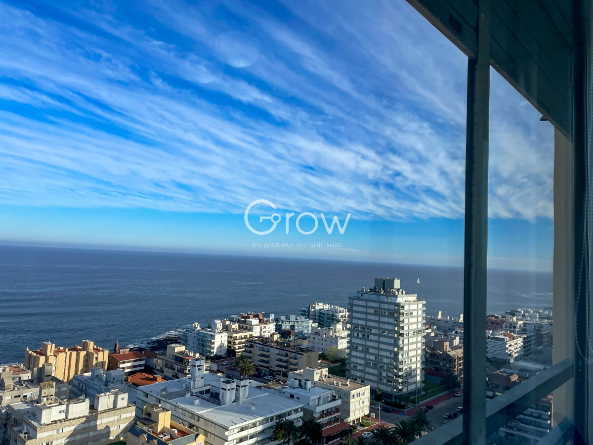 Apartamento ID.2042 - Piso alto en Península con vista a Playa Brava y Mansa!