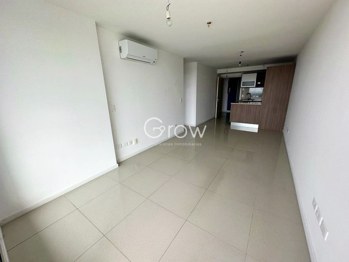 Apartamento ID.504 - Punta del Este, edificio con amplios servicios cerca de todo.