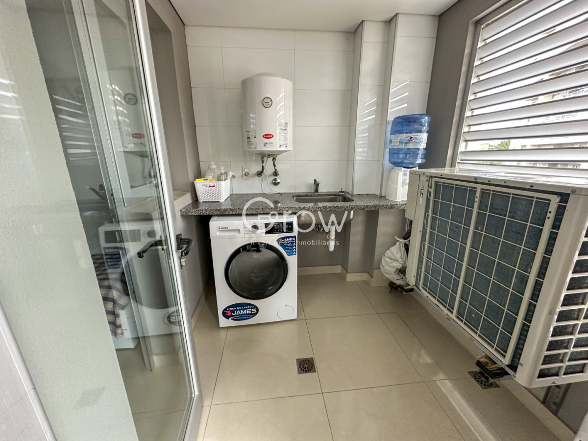 Apartamento ID.2175 - Excluso departamento semi piso en Playa Brava, Punta del Este!