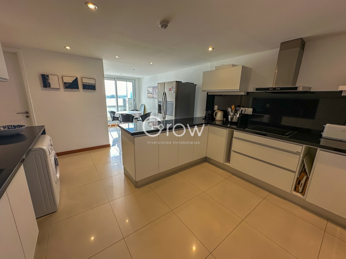 Apartamento ID.1664 - TIBURON III - categoría frente al mar 