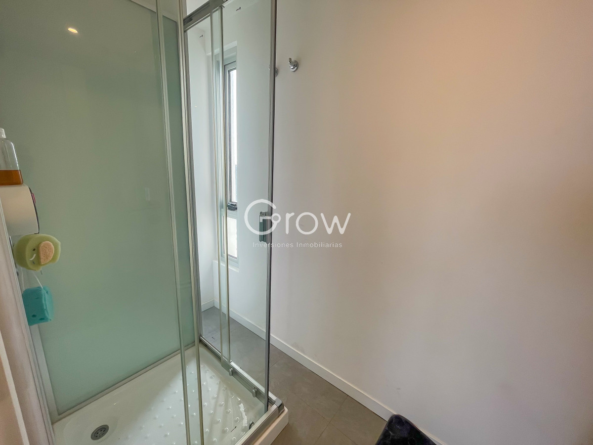 Apartamento ID.2612 - Piso alto en Av Roosevelt, alquiler de verano, Punta del Este!