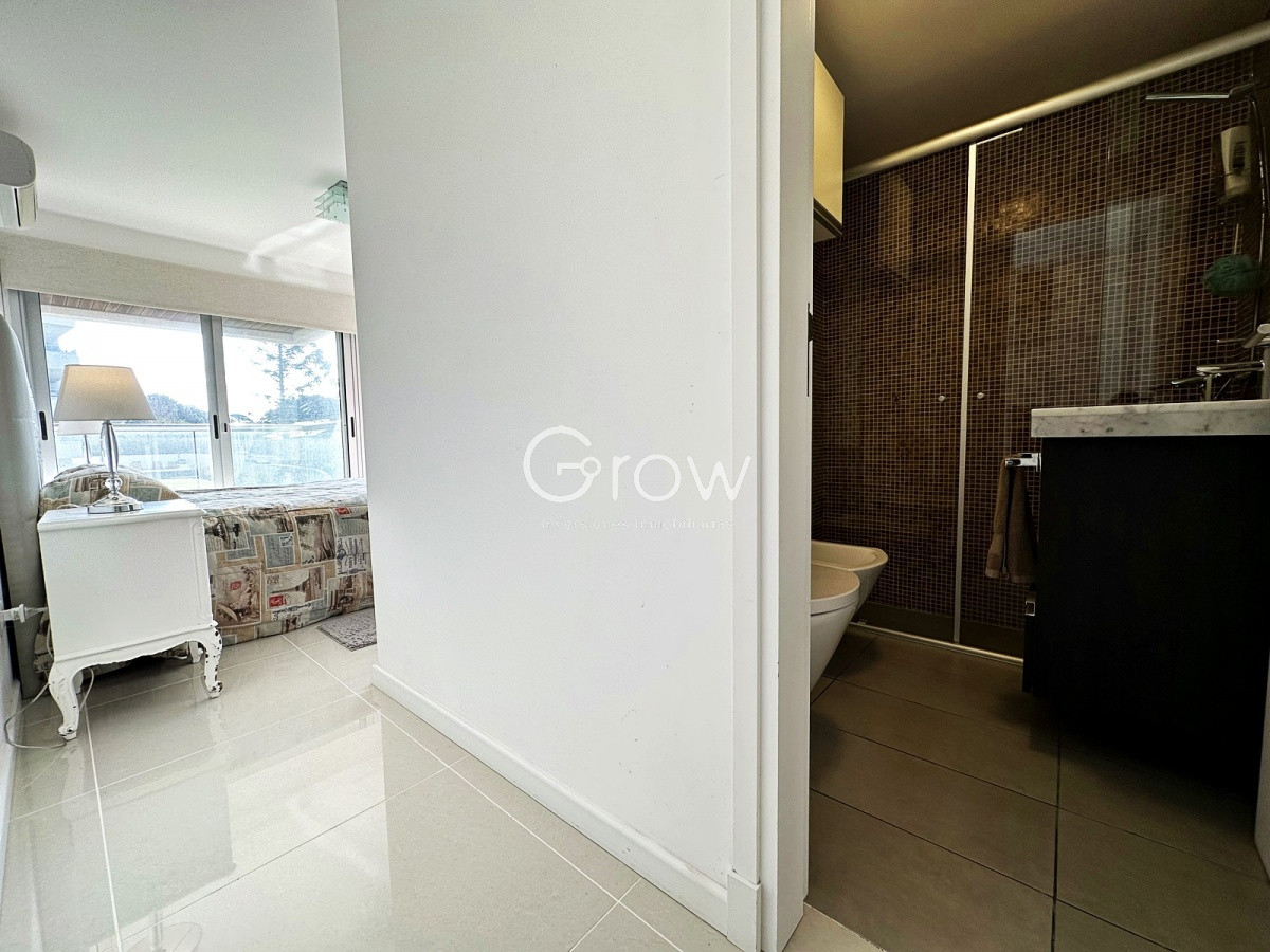 Apartamento ID.464 - Icon Brava en oportunidad! Punta del Este a pasos del Mar