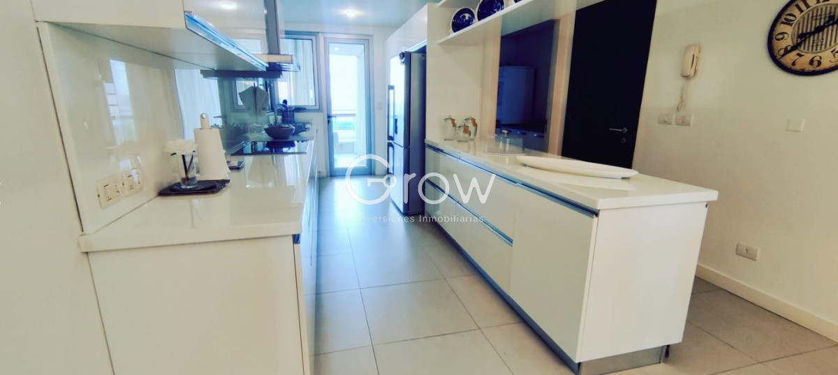 Apartamento ID.2119 - Espectacular Departamento en el Puerto de Punta del Este