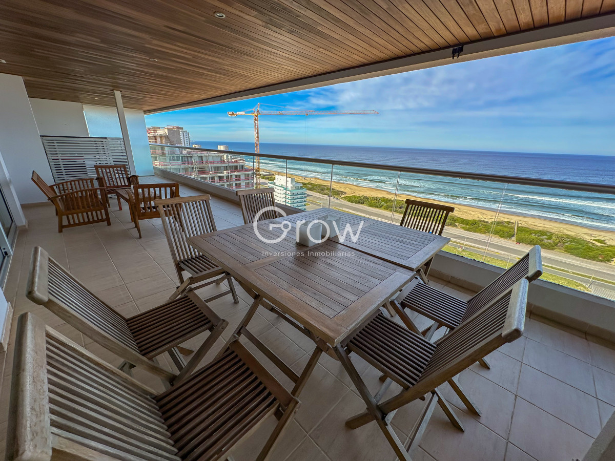 Apartamento ID.2651 - Piso alto frente al mar!