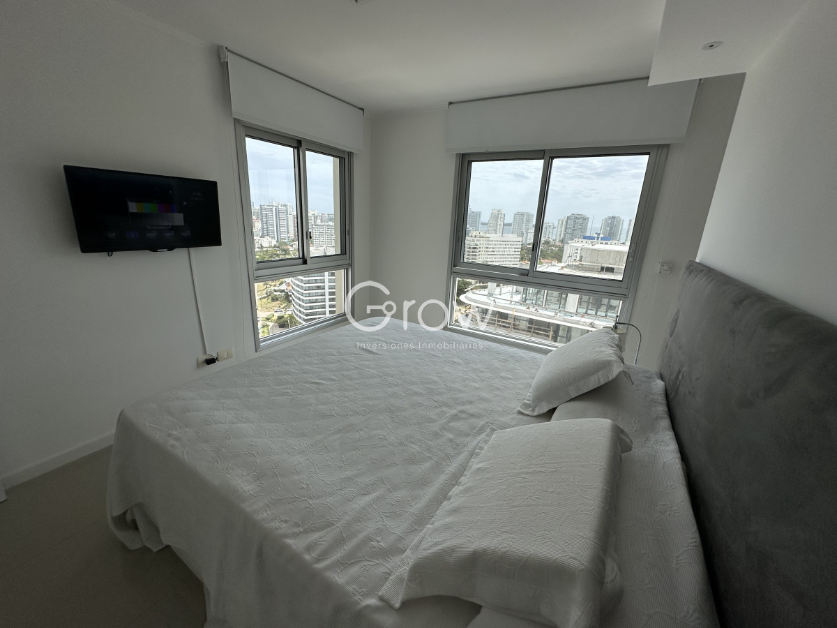 Apartamento ID.2479 - OPORTUNIDAD! Wind Tower de 2 dormitorios, hermosa vista al mar!