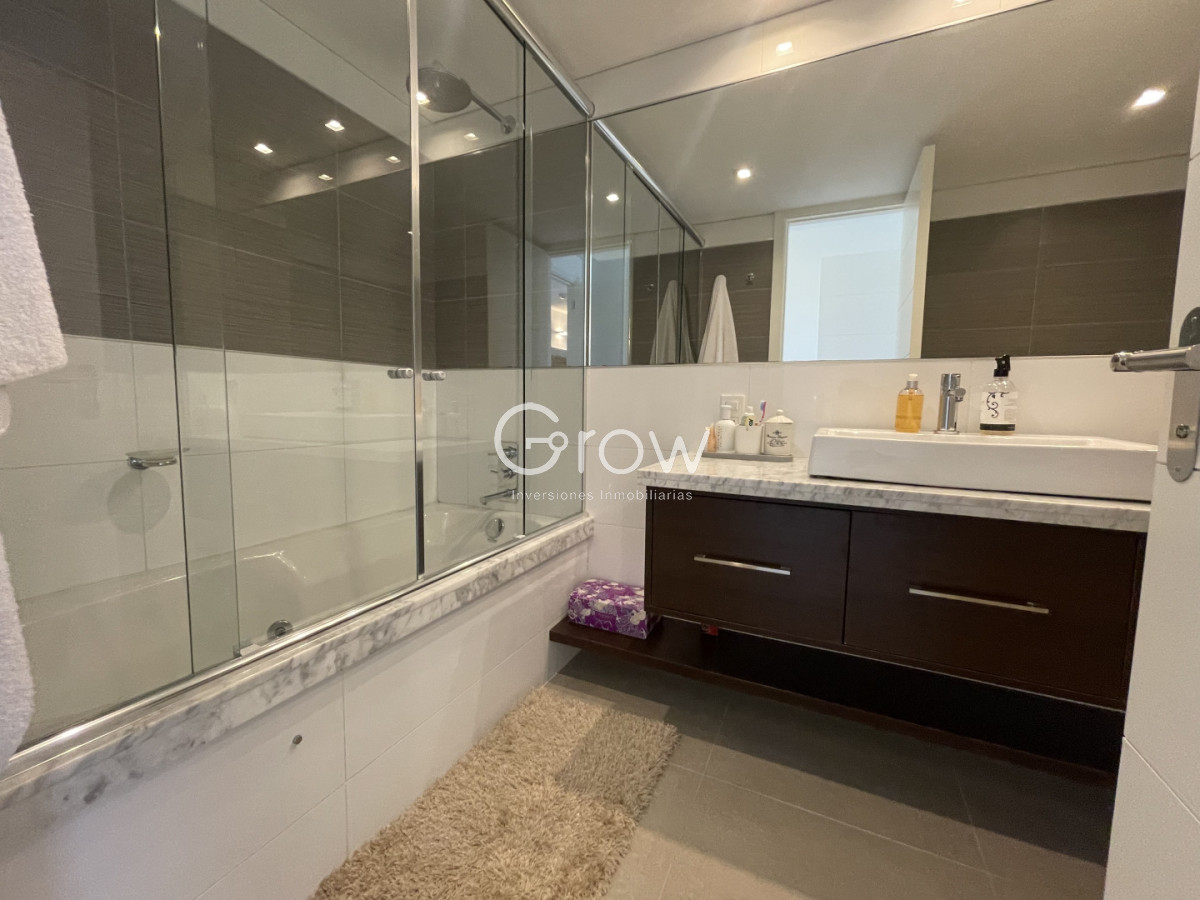 Apartamento ID.3423 - Exclusivo departamento a pasos de Playa Brava en alquiler de verano!