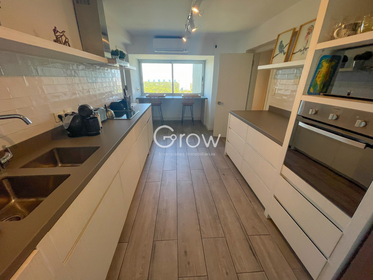 Apartamento ID.2436 - Exclusivo Penthouse duplex, cerca de todo, Av Roosevelt, Punta del Este!