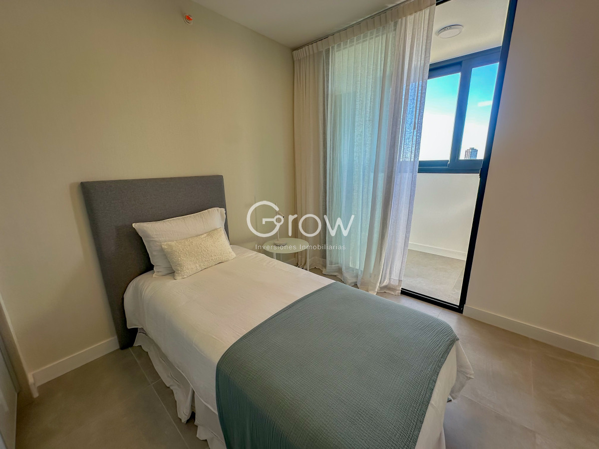 Apartamento ID.2327 - Venetian. Exclusivo apartamento frente al Mar en Playa Mansa!