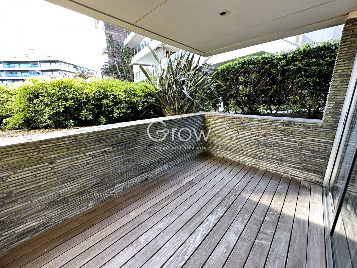 Apartamento ID.859 - Categoría en primera linea de Playa Brava