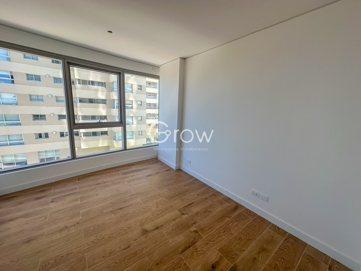Apartamento ID.2348 - Apartamento en exclusiva Torre de Punta del Este!