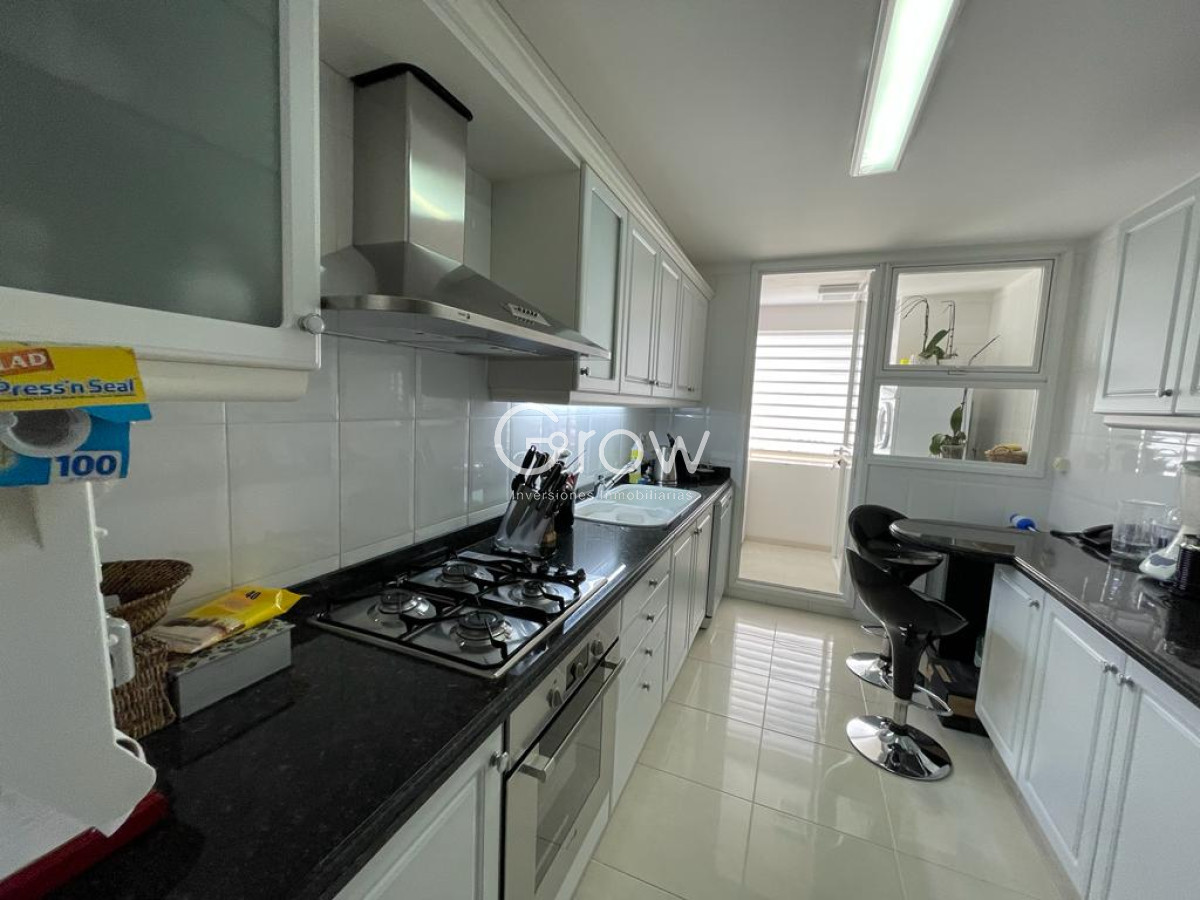Apartamento ID.2149 - Exclusivo apartamento en edificio premium en Playa Mansa!